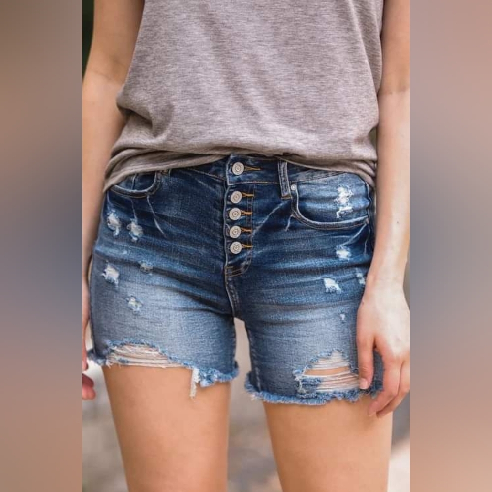 NEW WITH TAGS Jess Lea Plus Size Denim Shorts Multi Button Distressed & Raw Hem